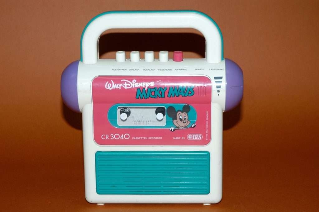 Micky Maus wird 93 Jahre alt - wie eine kleine Maus zu einem großen Medienstar wurde 6 Abbildung1 Kassettenrekorder