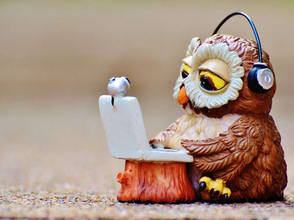 Kopie von 28 10 2022 Website Hoermedienklassiker in weiteren Sprachen