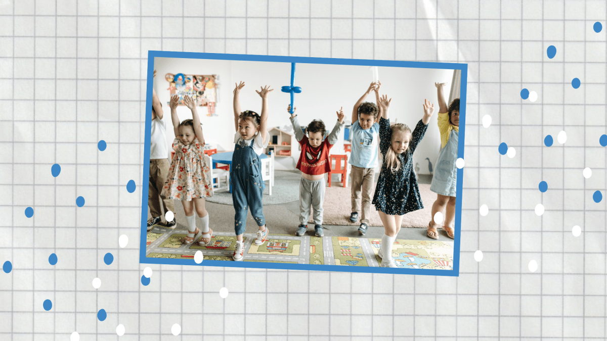 Schulkinder in ihrem Klassenzimmer